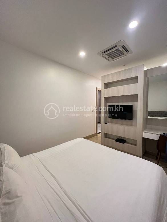Apartment For Rent with 1 Parking Space