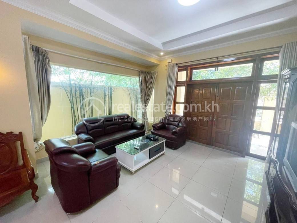 Chamkarmon别墅出租，价格$2,900