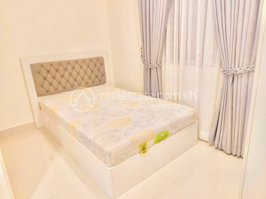 Villa For Sale in Chbar Ampov $850,000