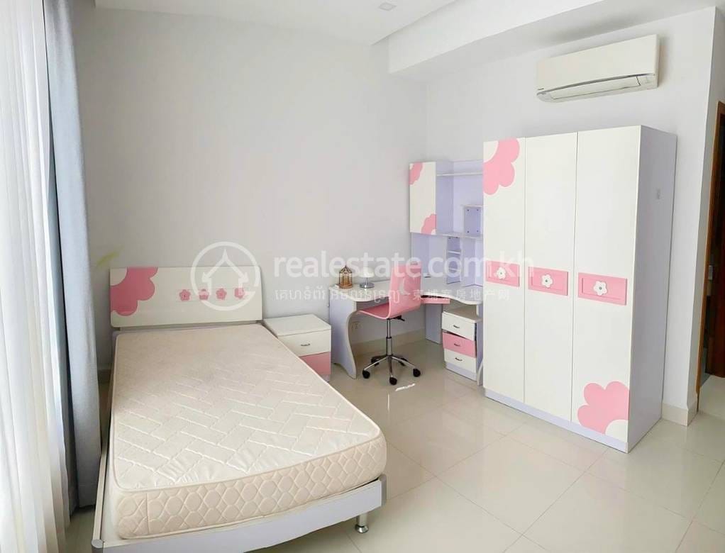 Meanchey别墅出租，价格$2,500