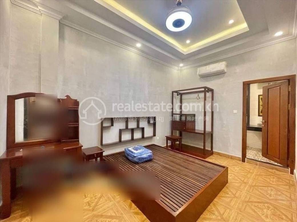 3 sqm Living Size Смежный дом Для Продажи in Boeng Keng Kang