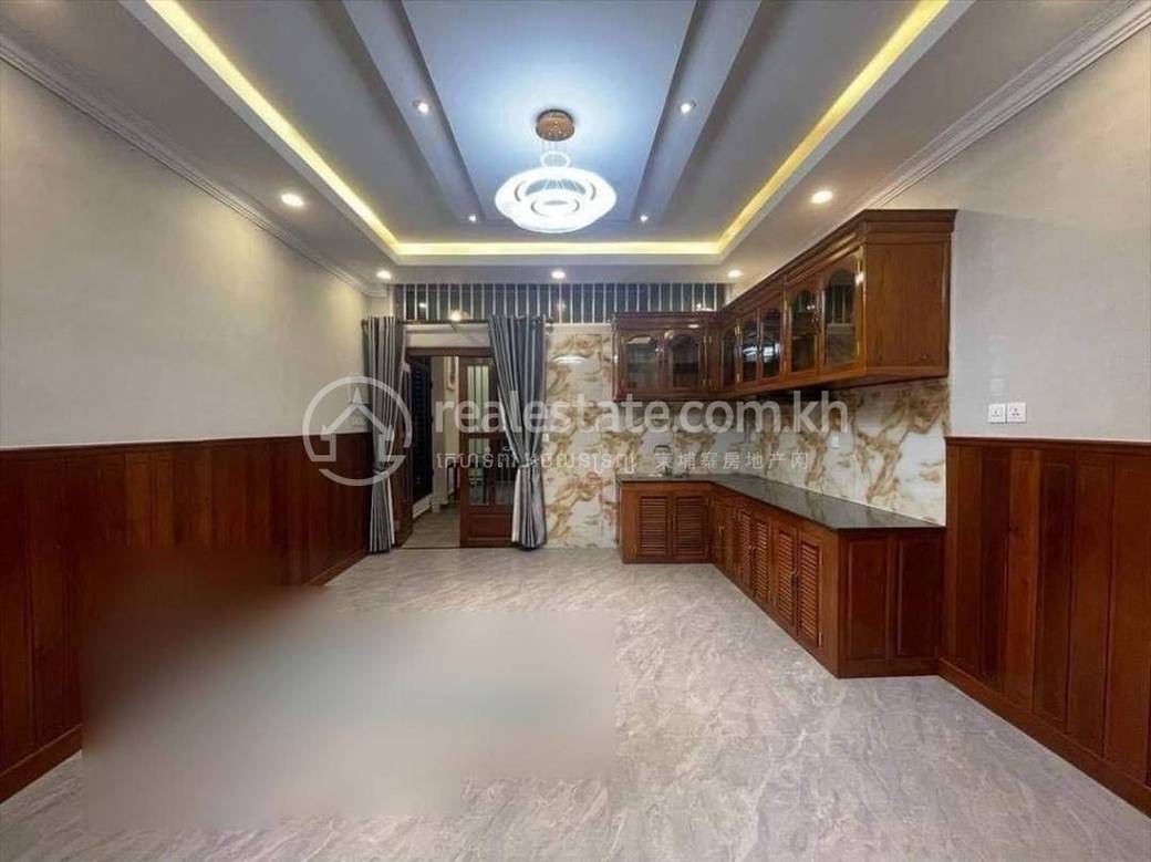 Смежный дом Для Продажи in БКК 3, Бынг Кенг Канг, Пномпень