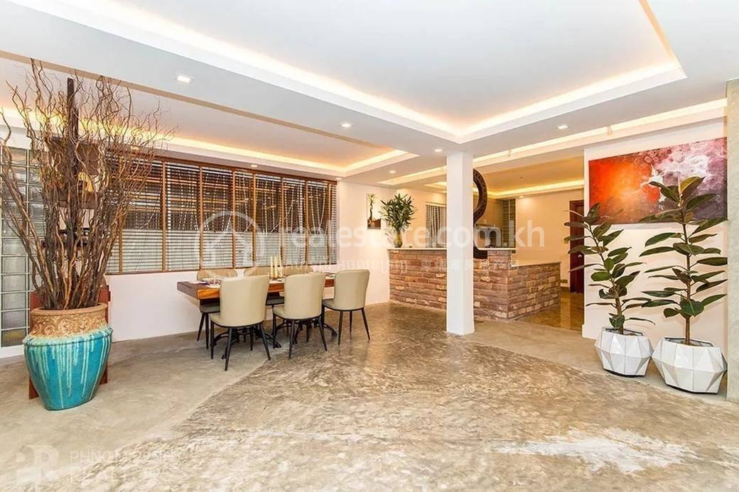 Villa For Rent in Tonle Bassac, Chamkarmon, Phnom Penh