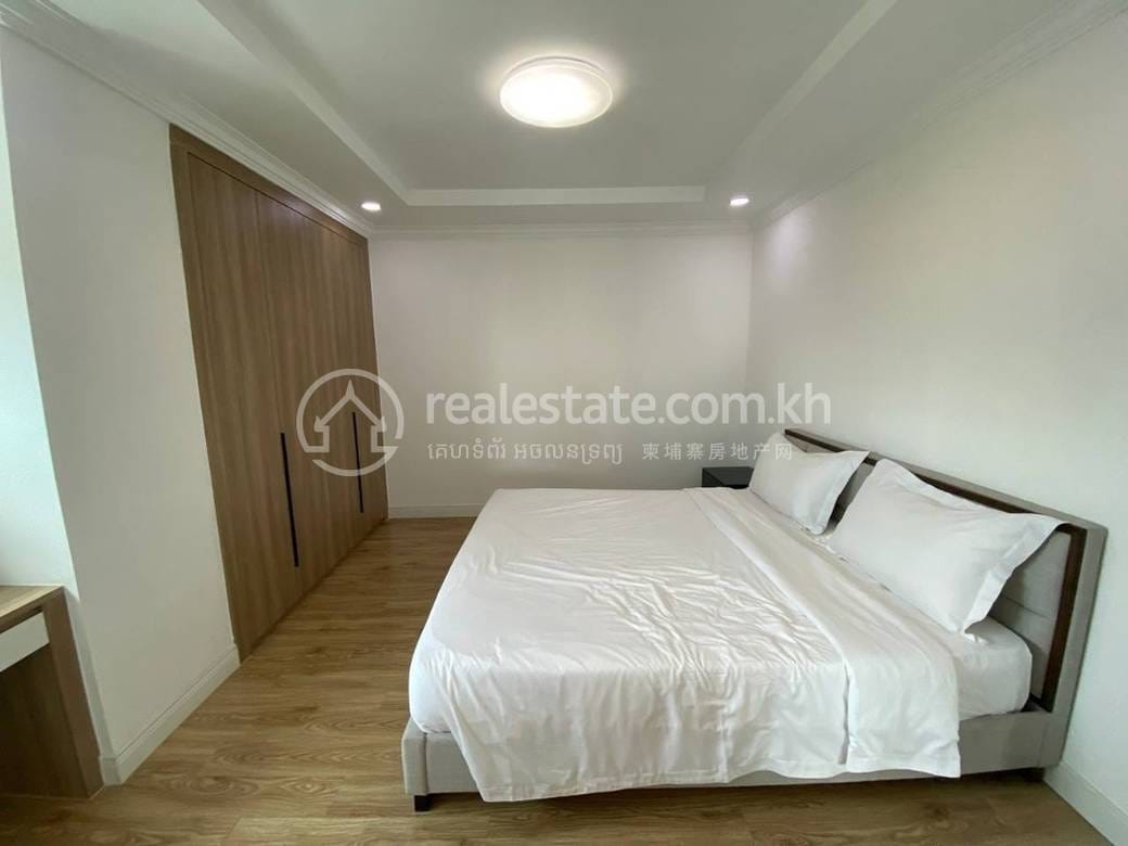 Apartment For Rent with 2 Parking Space