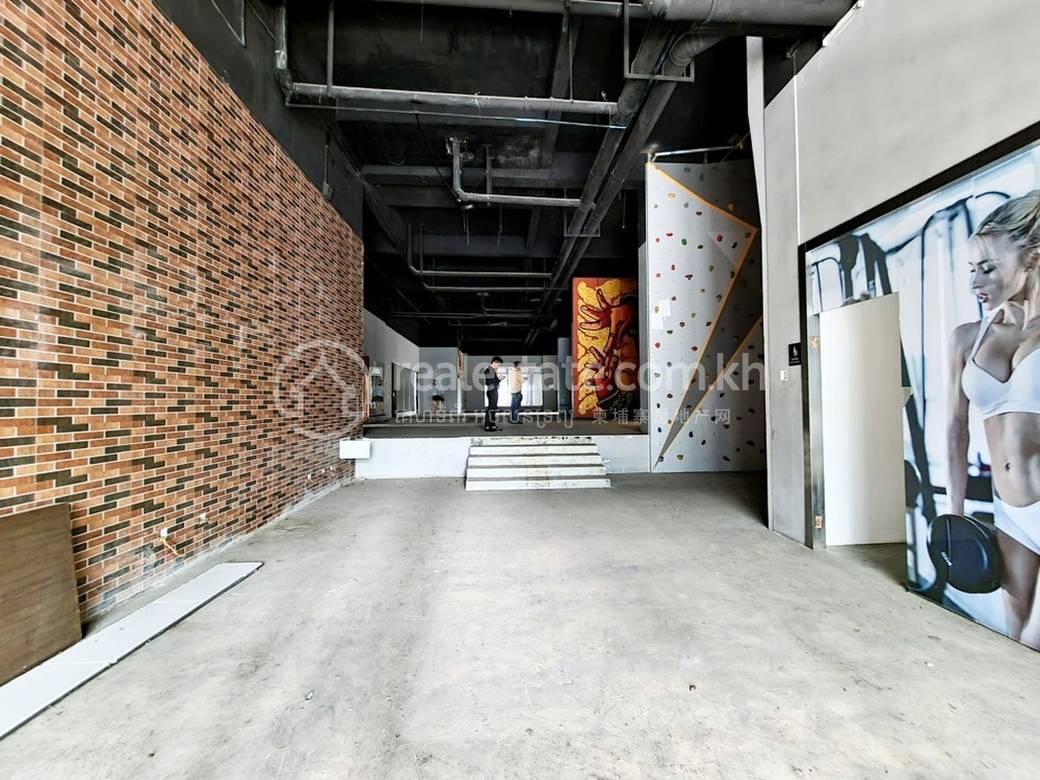Shophouse For Rent in Boeng Reang, Daun Penh, Phnom Penh