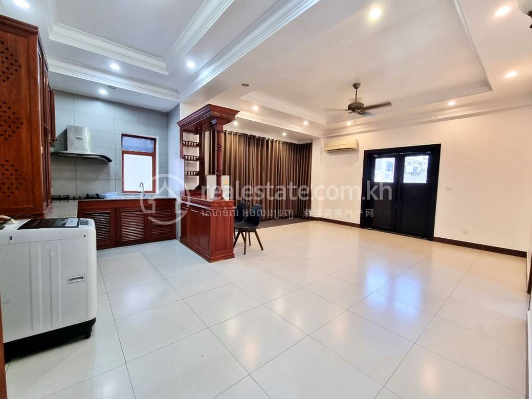 Building For Rent in Chamkarmon $7,000