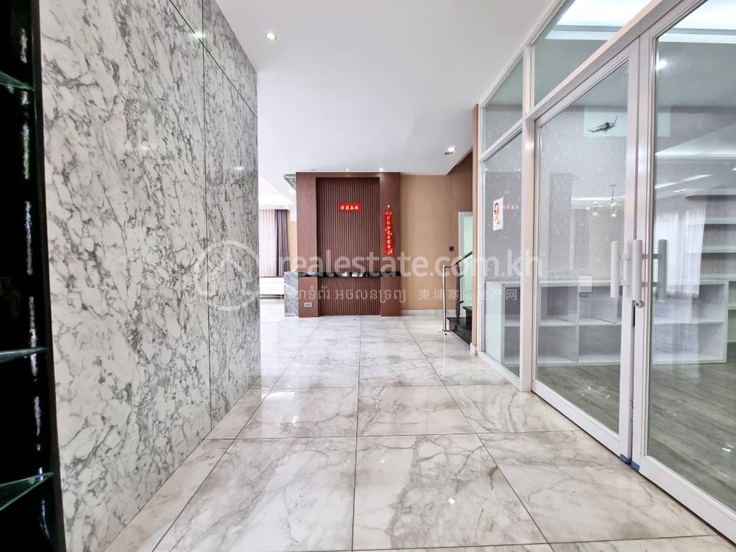 Villa For Sale & Rent with 2 Parking Space