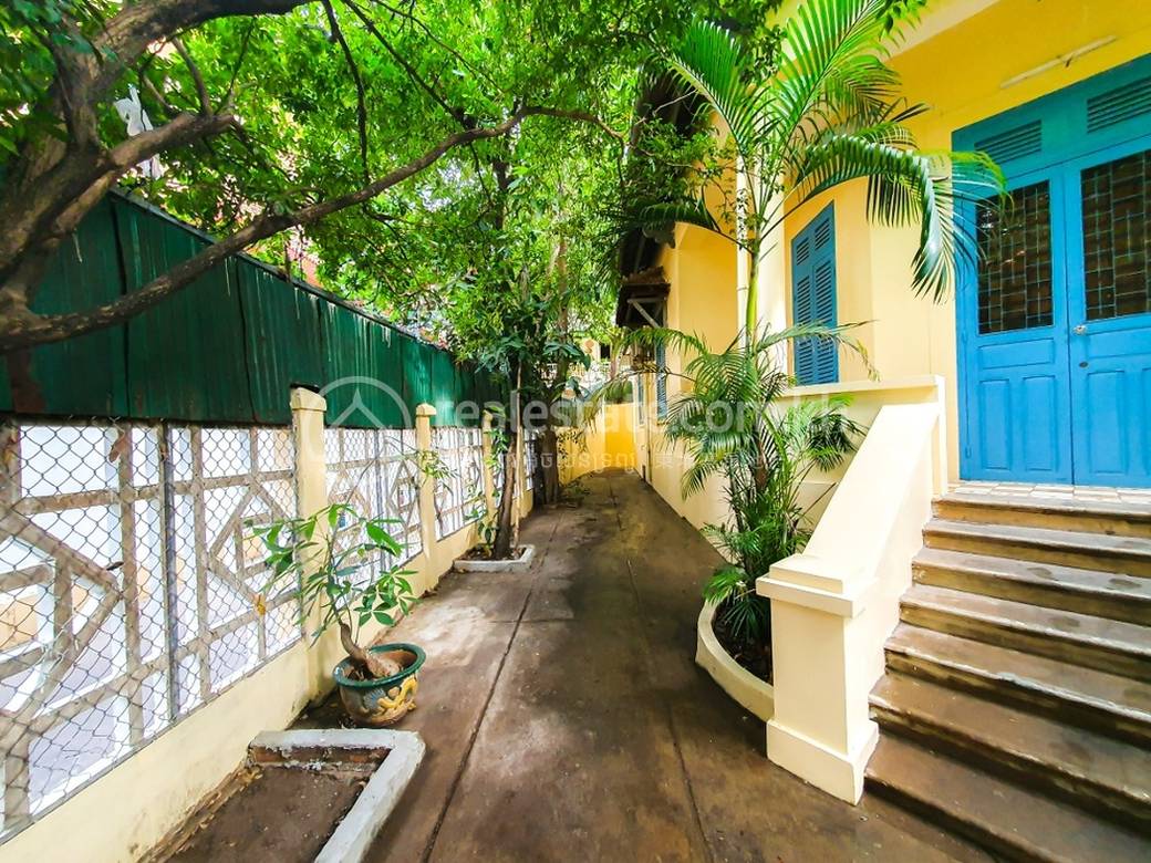 Villa À louer à Daun Penh $1,500