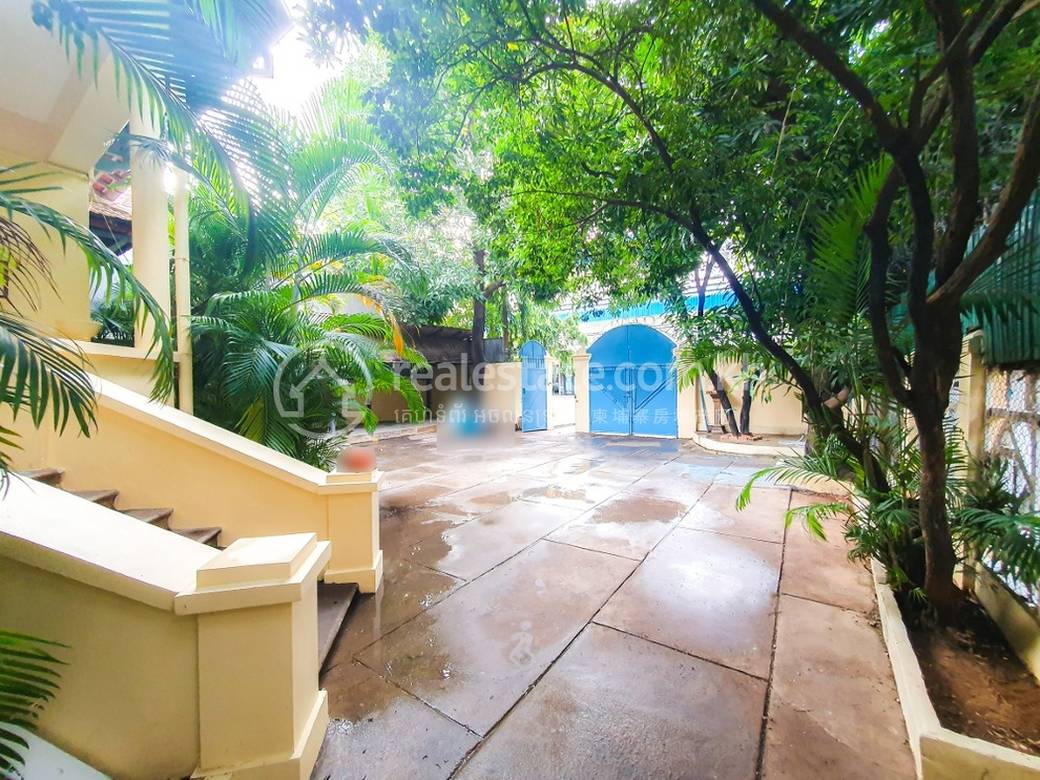 Srah Chak Villa À louer à Srah Chak