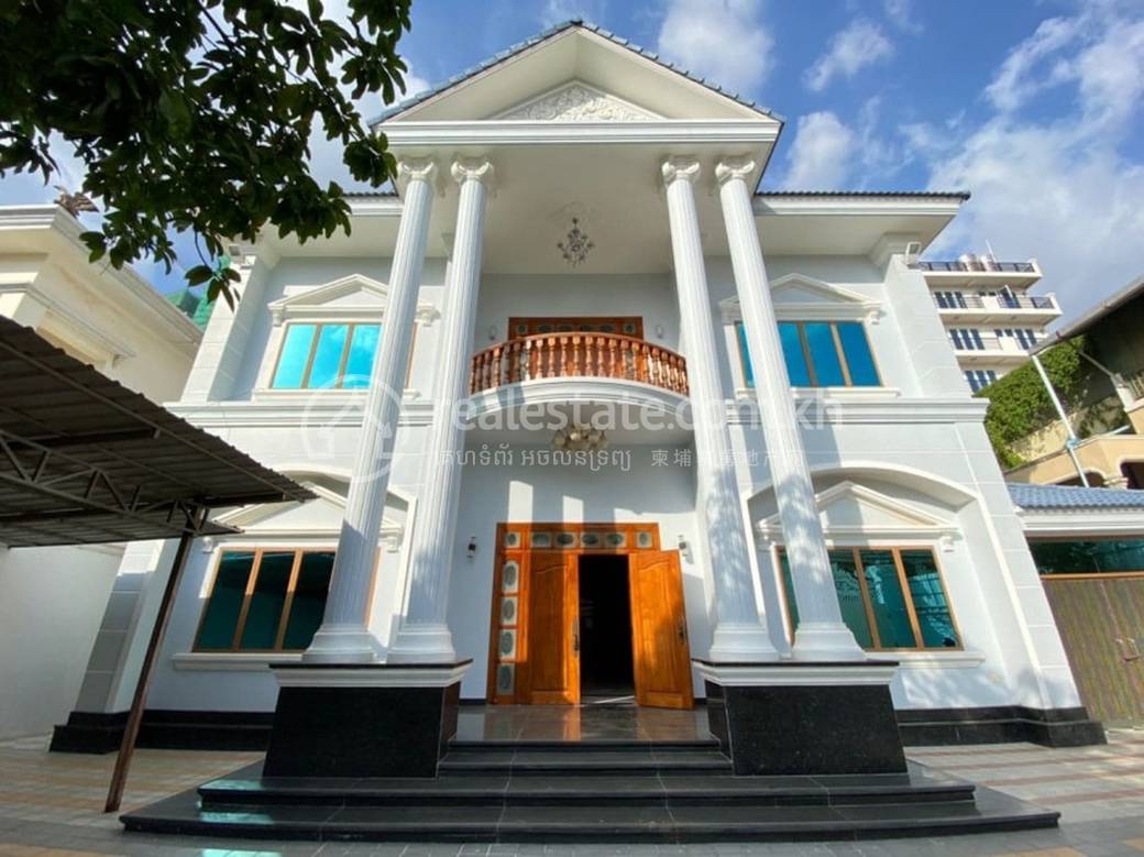1,200 sqm Living Size Vila K pronájmu in Toul Kork
