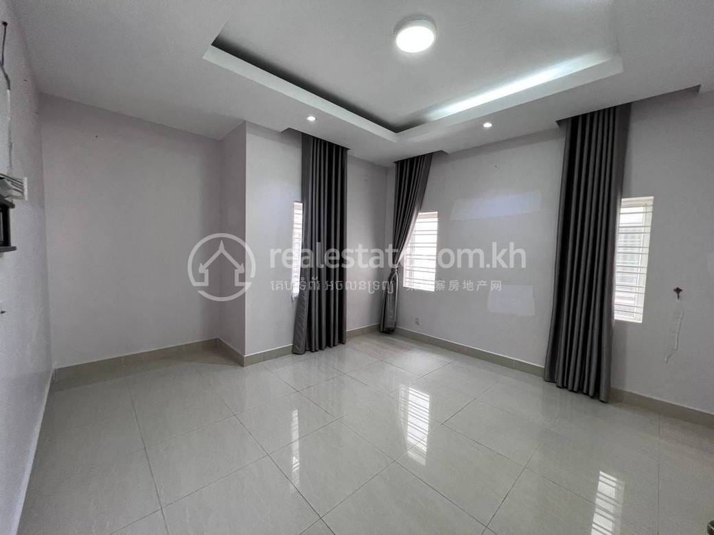 วิลล่า สำหรับเช่า ใน Sen Sok $990