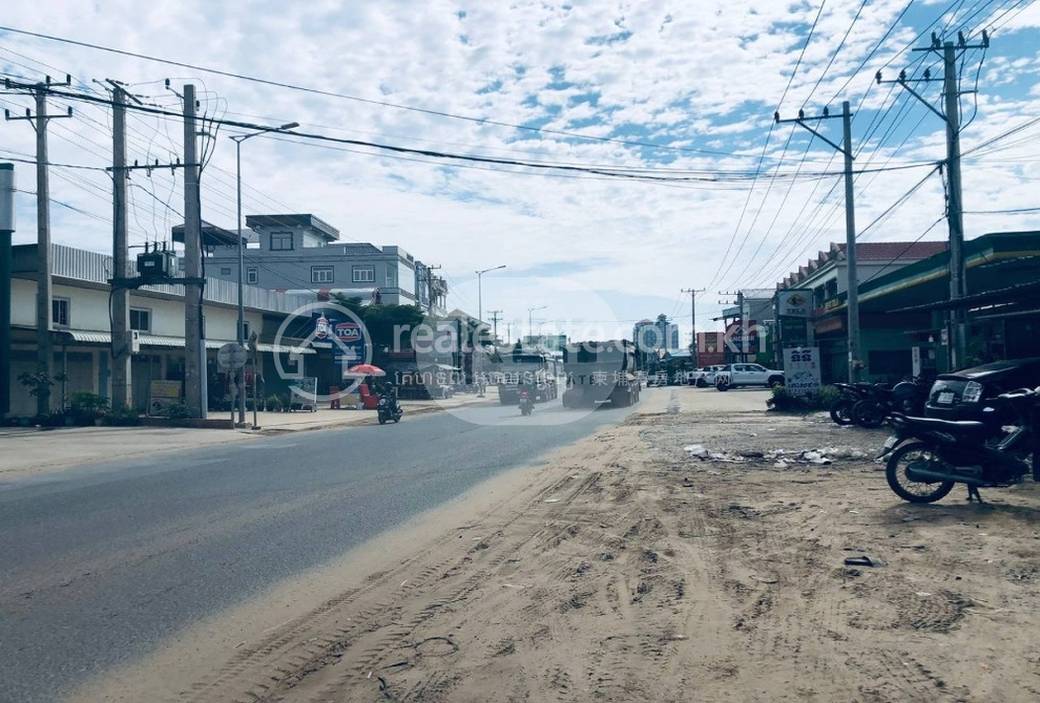 Entrepôt À louer à Chbar Ampov $700