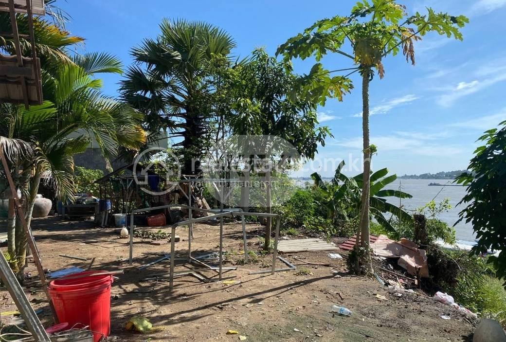 832 sqm Land Size Земля Для Аренды for $1,000