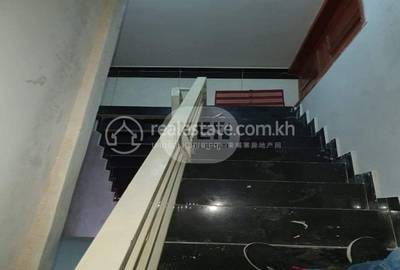   , ពងទឹក, ដង្កោរ, ភ្នំពេញ