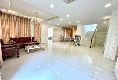 Phnom Penh Thmey Vila For Sale & Rent in Phnom Penh Thmey