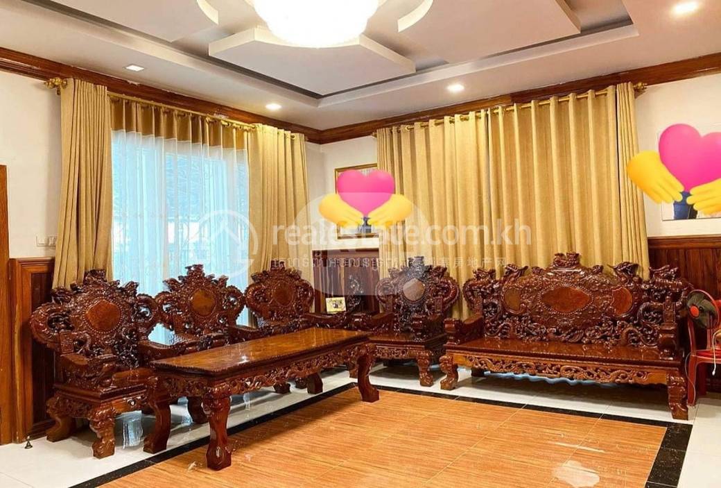 Dvojvila Na prodej in Chrang Chamres I, Russey Keo, Phnom Penh