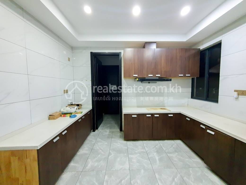 BKK 1 House and lot For Rent in BKK 1