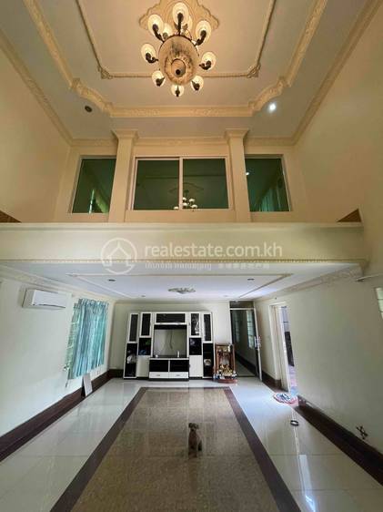 5 Bedrooms Villa For Sale for $280,000