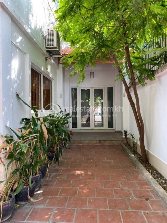 Vila K pronájmu in Boeung Kak 1, Toul Kork, Phnom Penh