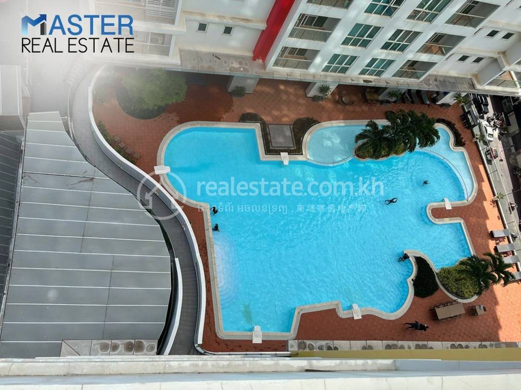 Condo For Rent with 1 Parking Space
