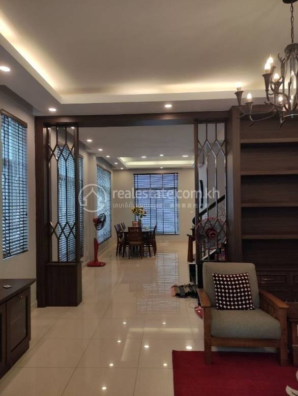 Twin Villa for rent in Borey Orkide 2004