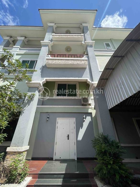 Villa For Sale in Boeung Tumpun 1, Meanchey, Phnom Penh