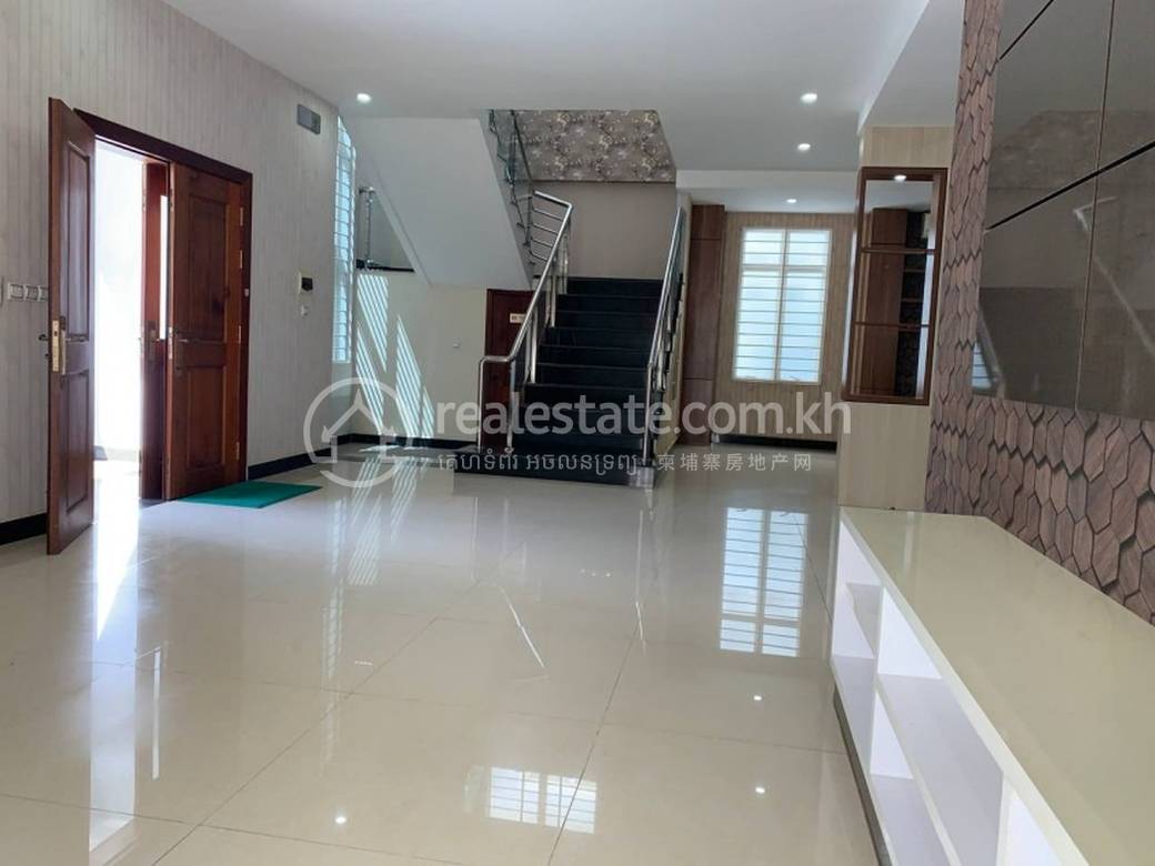 Вилла Для Аренды in Sen Sok $2,500