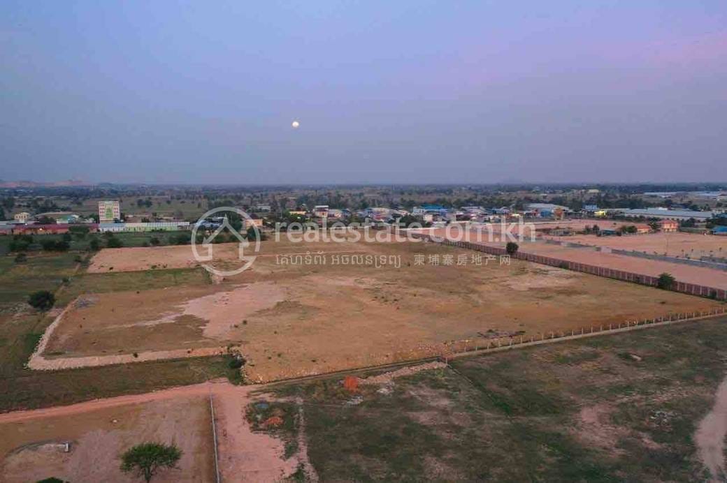 60,000 sqm Land Size Pozemky K pronájmu for Na dotaz