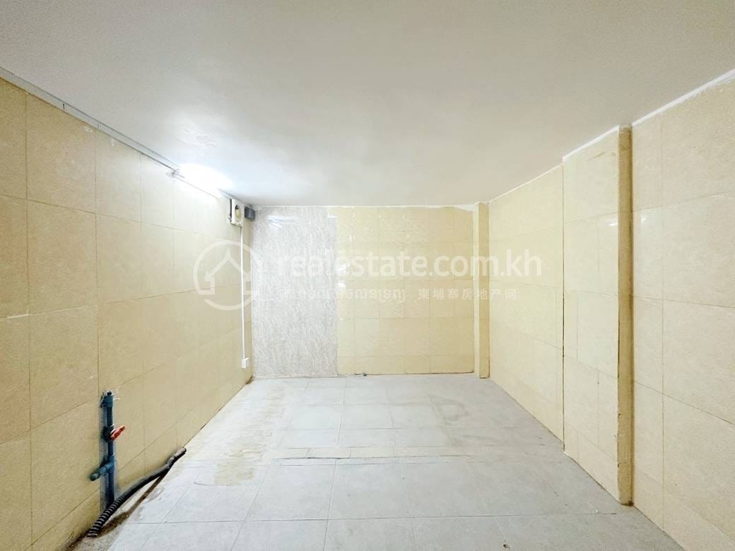5卧室店屋出租，价格$1,000