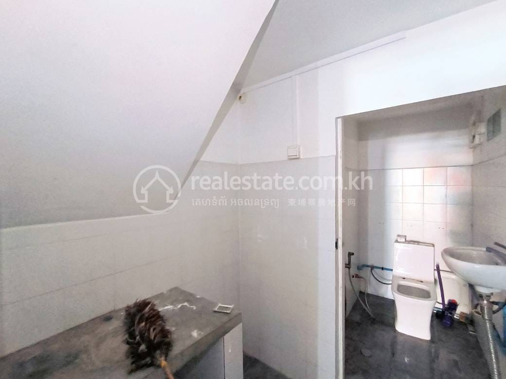 $850 Shophouse