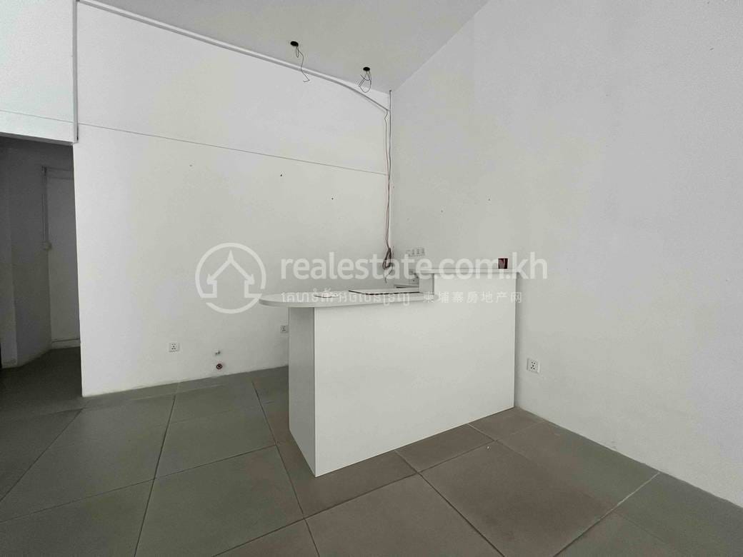 Eastland Hotel and Apartment | Daun Penh Shophouse K pronájmu in Daun Penh