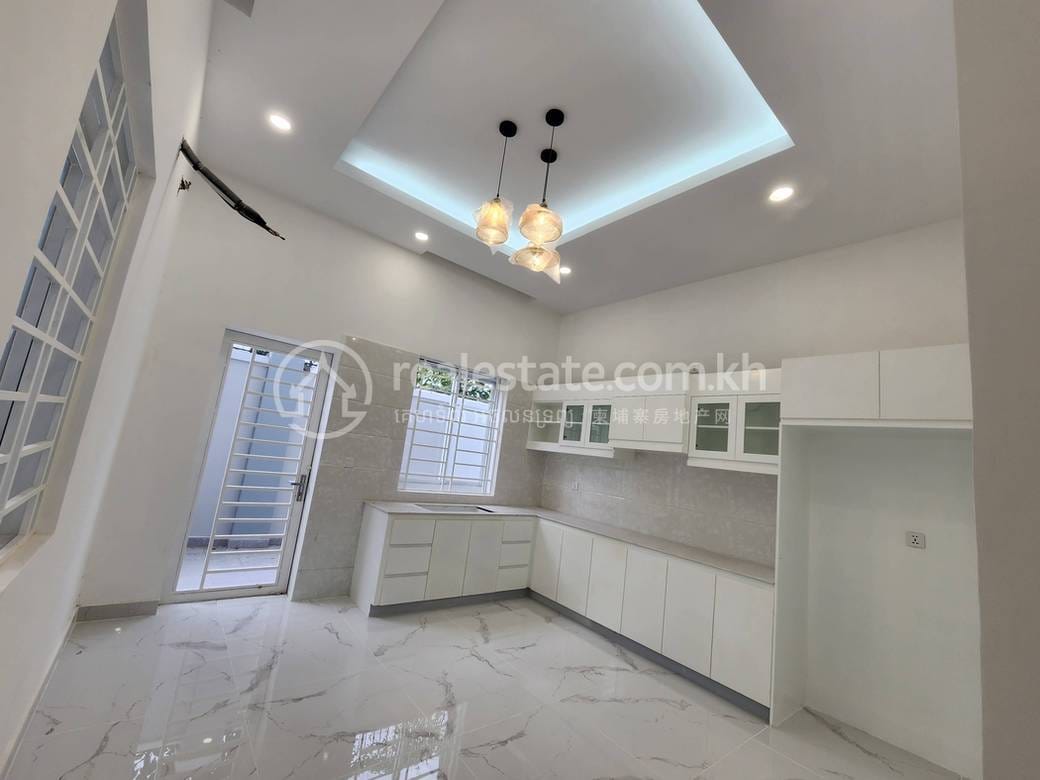 Borey Vimean Phnom Penh | Russey Keo64-216平方米使用面积店屋出租