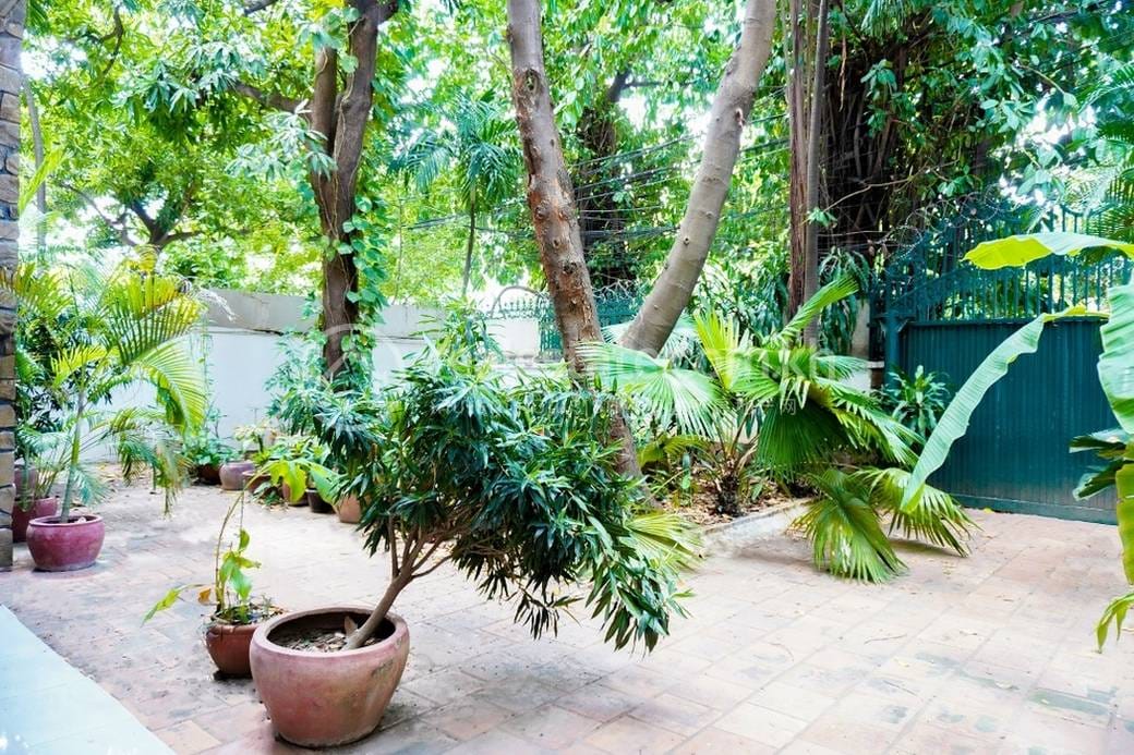 វីឡា សំរាប់ជួល នៅDaun Penh តម្លៃ $2,500