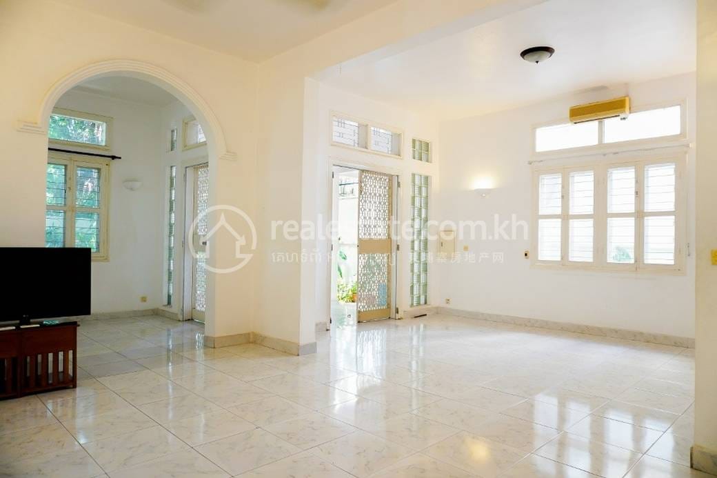 Daun Penh វីឡា សំរាប់ជួល នៅDaun Penh