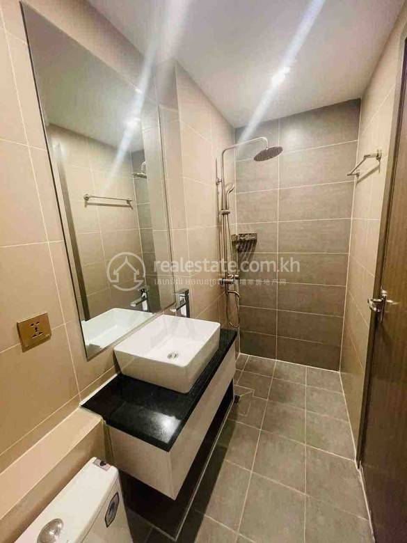 Eastland Hotel and Apartment | Zařízeno Condo For Sale & Rent