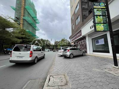 Eastland Hotel and Apartment