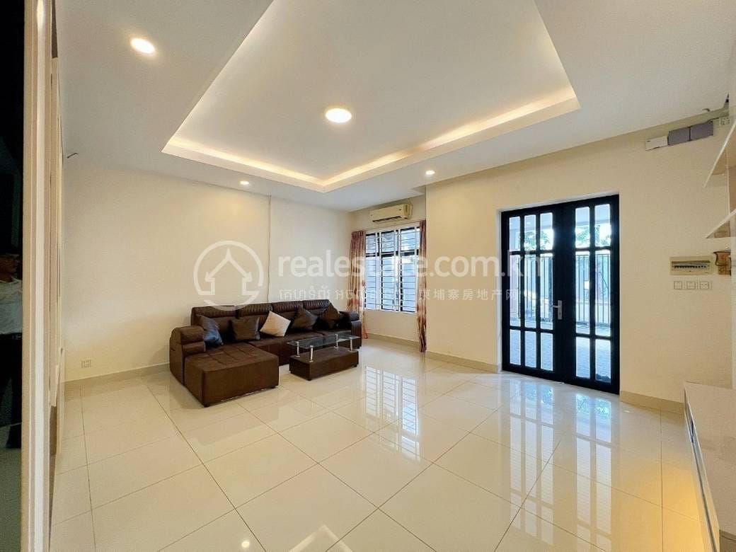 Chak Angrae Leu双子别墅For Sale & Rent，位于Chak Angrae Leu