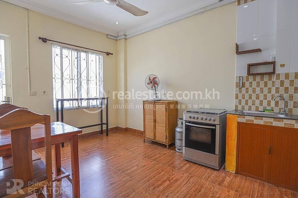 แฟลต สำหรับเช่า ใน Daun Penh $350