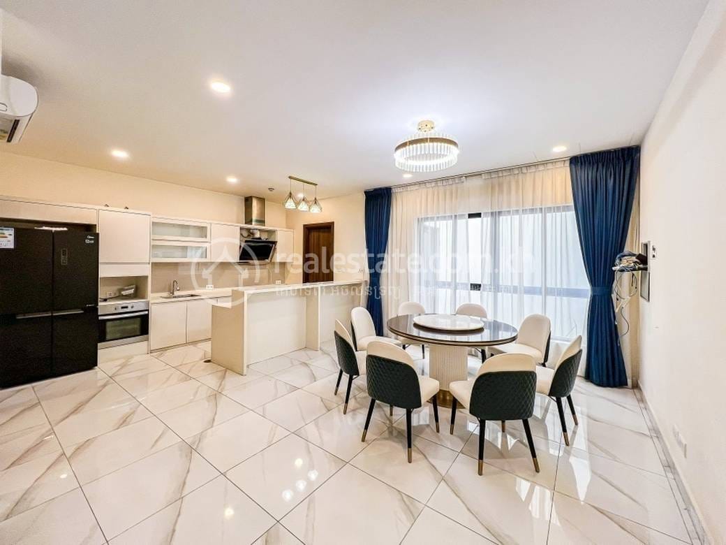វីឡា សំរាប់ជួល នៅDaun Penh តម្លៃ $3,000