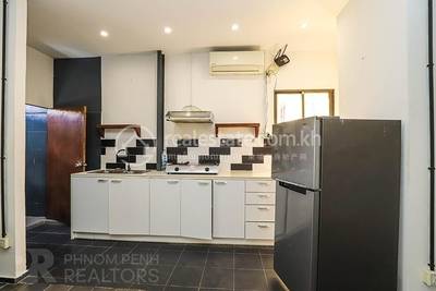  , Chakto Mukh, Daun Penh, พนมเปญ