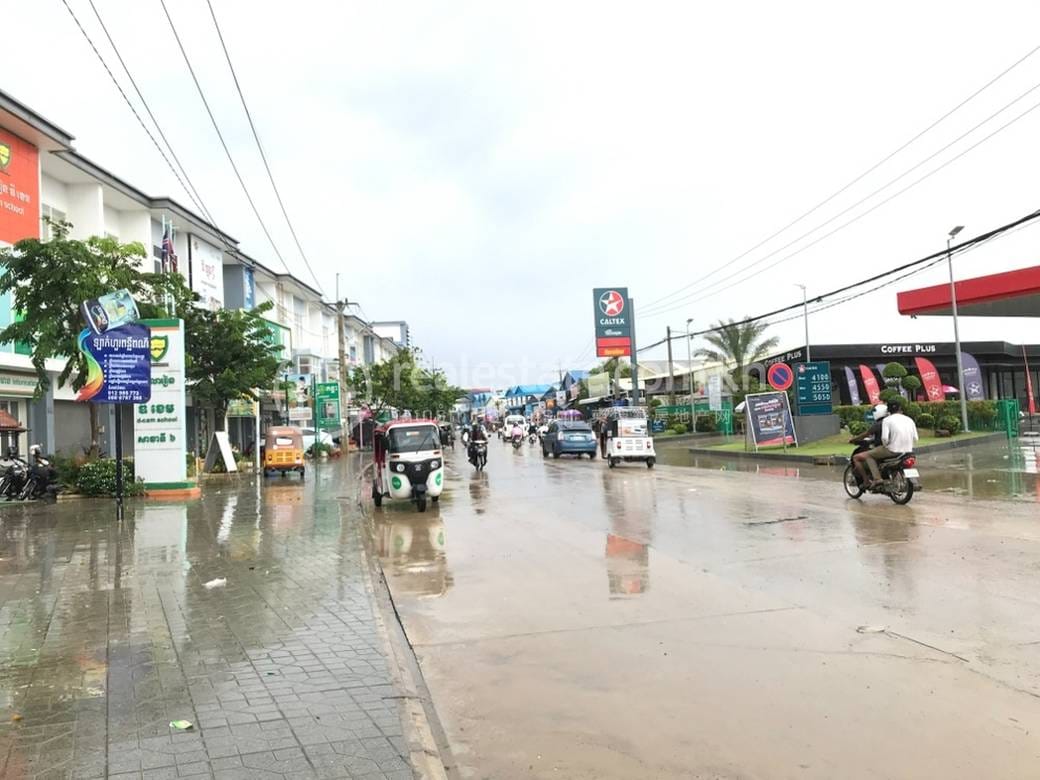 Maison-boutique À vendre à Krang Thnong, Sen Sok, Phnom Penh