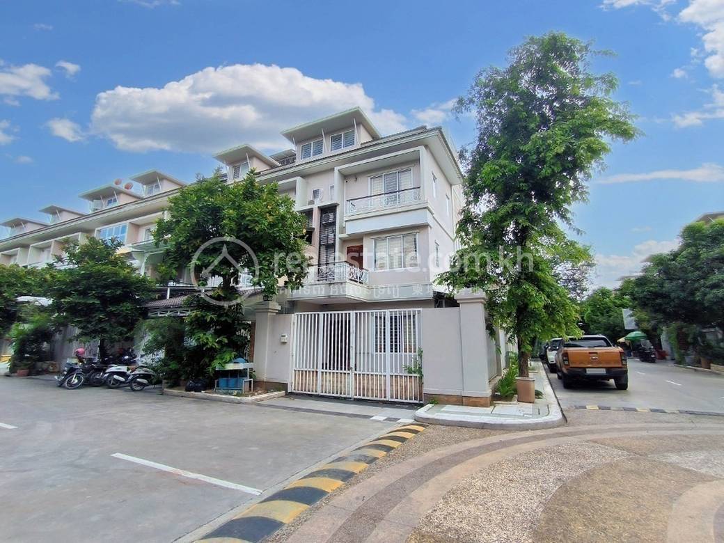 Borey Peng Huoth: The Star Platinum | Zařízeno Dvojvila For Sale & Rent
