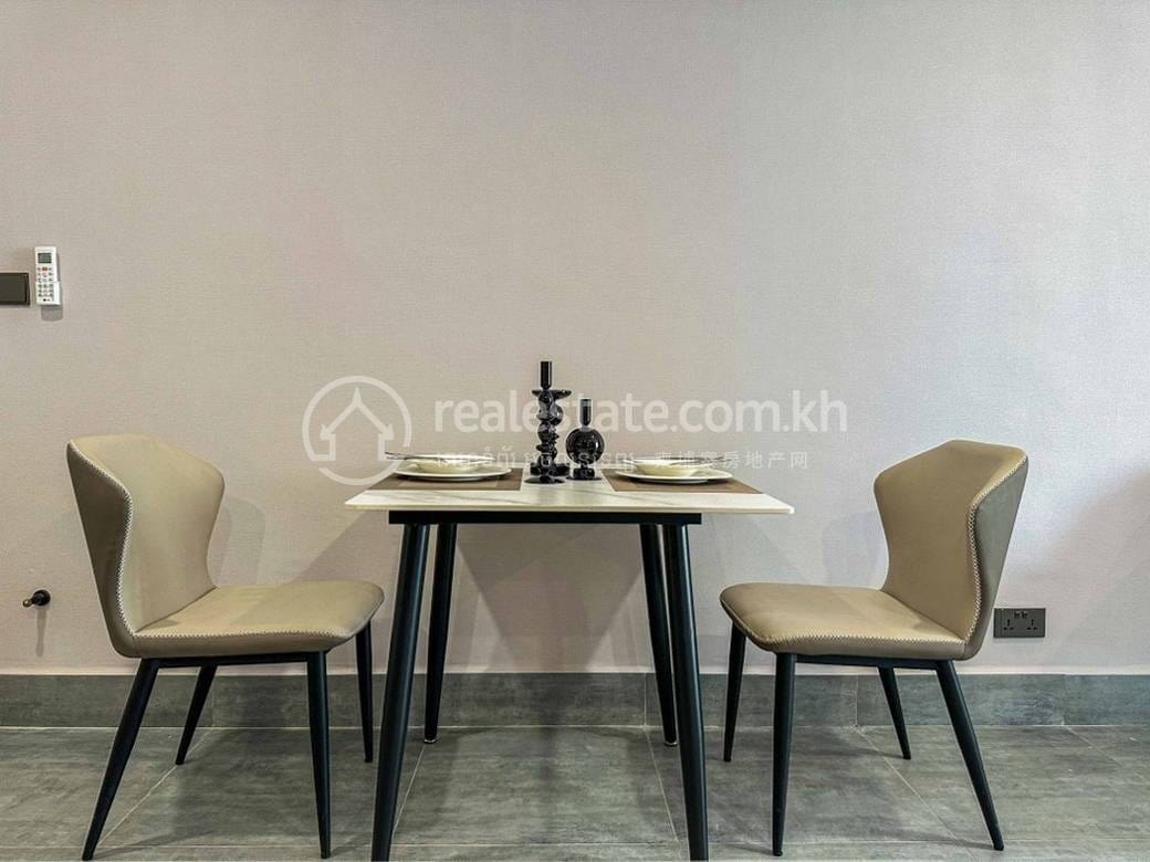 Apartmán se službami K pronájmu with 2 Parking Space