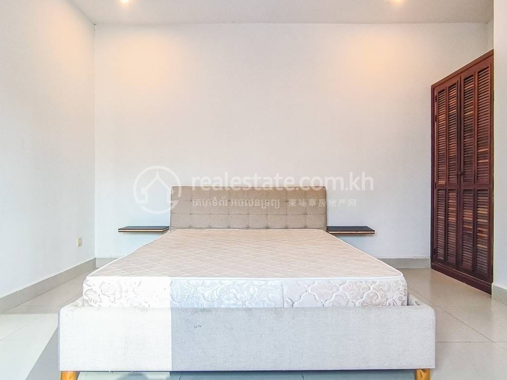 Serviced Apartment For Rent in Phsar Thmei III, Daun Penh, Phnom Penh