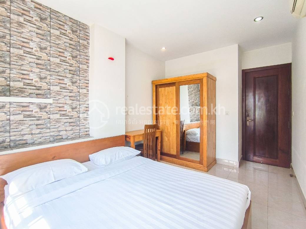 Serviced Apartment For Rent with 1 Parking Space