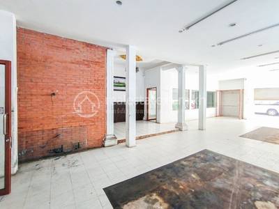 Boeung Trabek, Chamkarmon, Phnom Penh