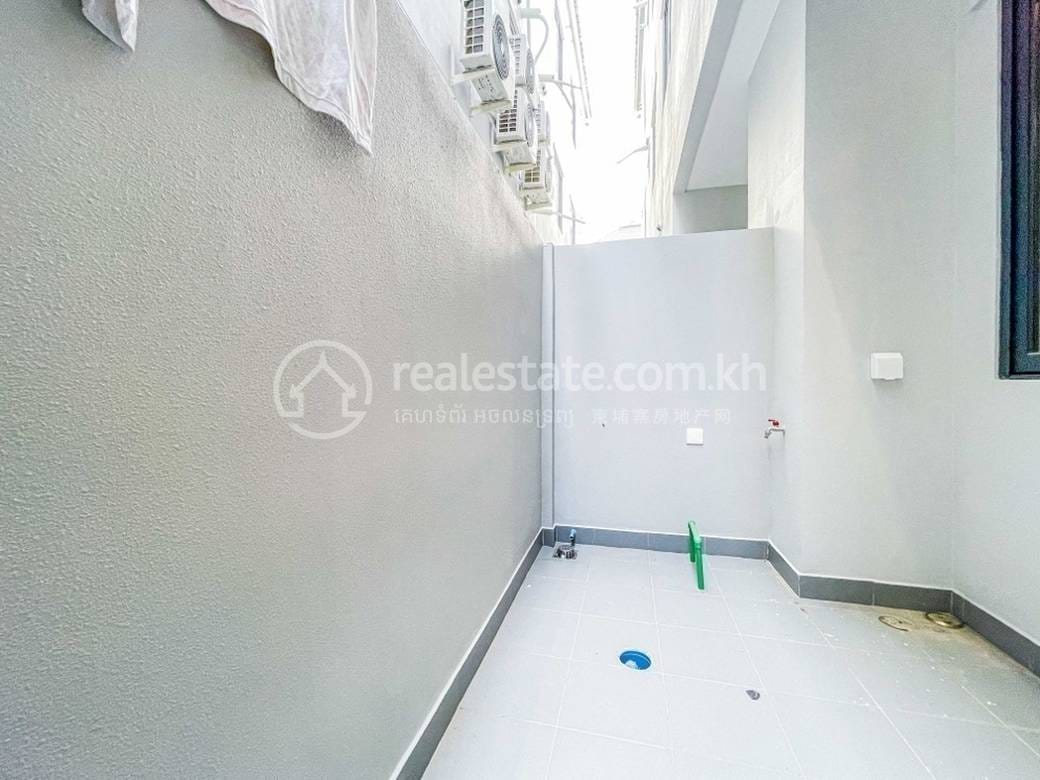 Maison en rangée For Sale & Rent de 65.1 m² de terrain