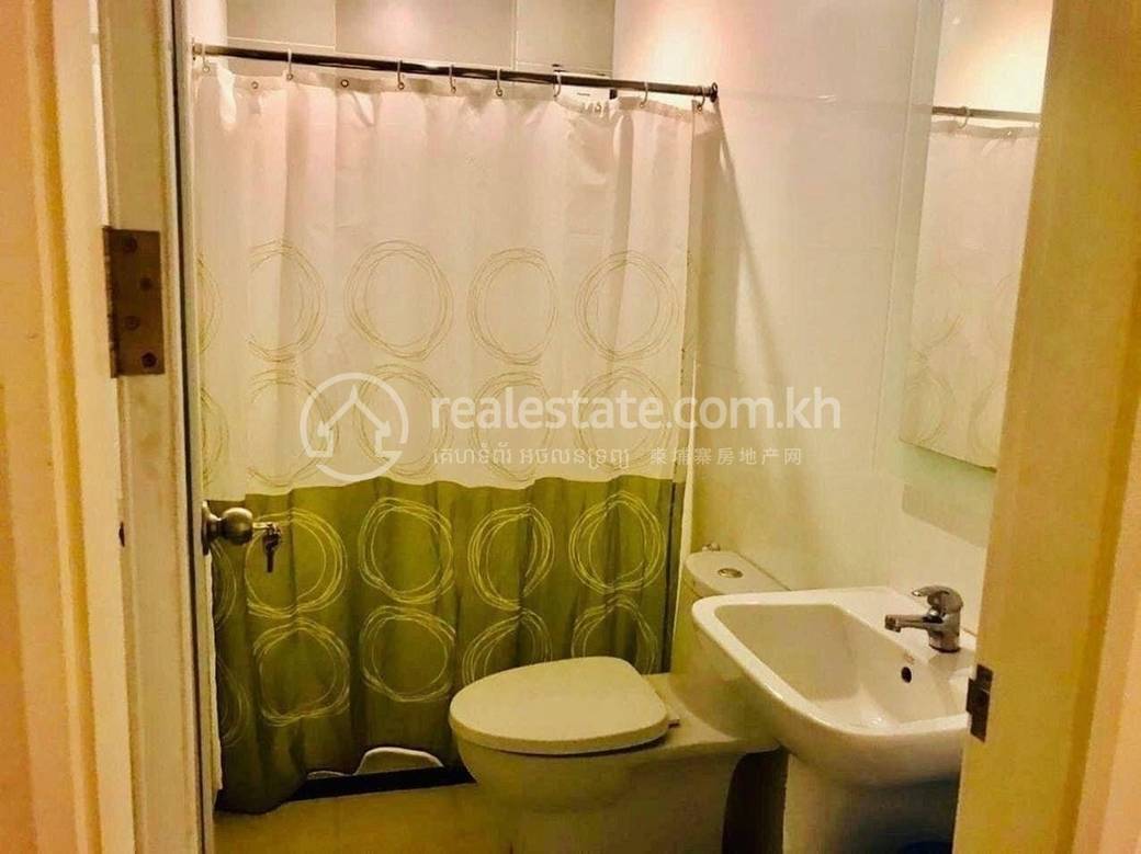 4 Bedrooms Apartmán K pronájmu for $700