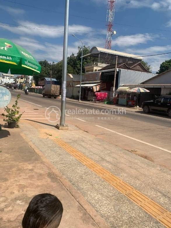 带1个停车位的店屋出售