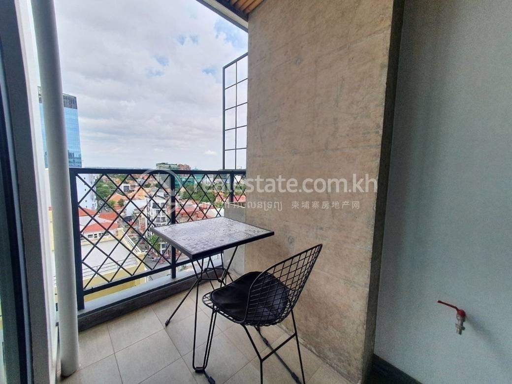 សណ្ឋាគារ តម្លៃ $1,200
